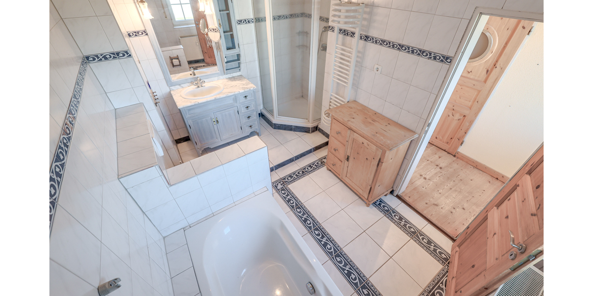 Ein- oder Zweifamilienhaus mit vielseitigen Nutzungsmöglichkeiten *provisionsfrei* - Zweifamilienhaus Königswinter | Angebot:25115228