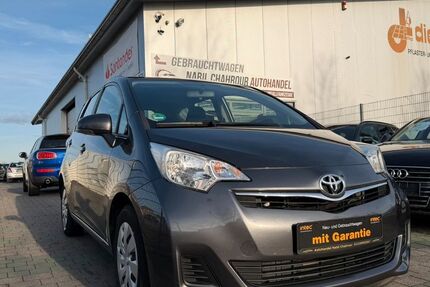 Toyota Verso-S 92.500 km 8.999 &euro; Rheinbach 53359
