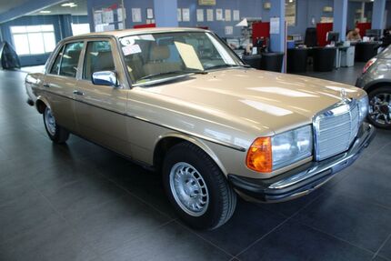 Mercedes-Benz 230 121.827 km 12.980 &euro; Euskirchen 53881