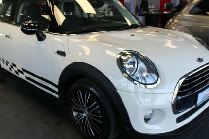 Mini Cooper Metropolitan 64.740 km 11.980 &euro; Euskirchen 53881