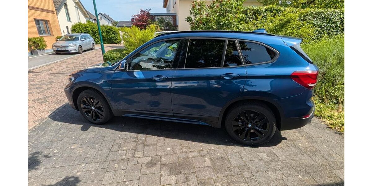 BMW X1 44.655 km 26.499 &euro; Niederkassel 53859