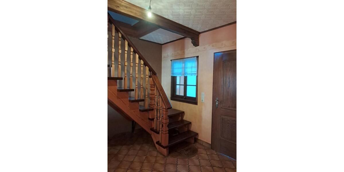 Einfamilienhaus Grafschaft - 10 Zimmer, 223 m&sup2;, 479.000&euro; | Angebot:23095851