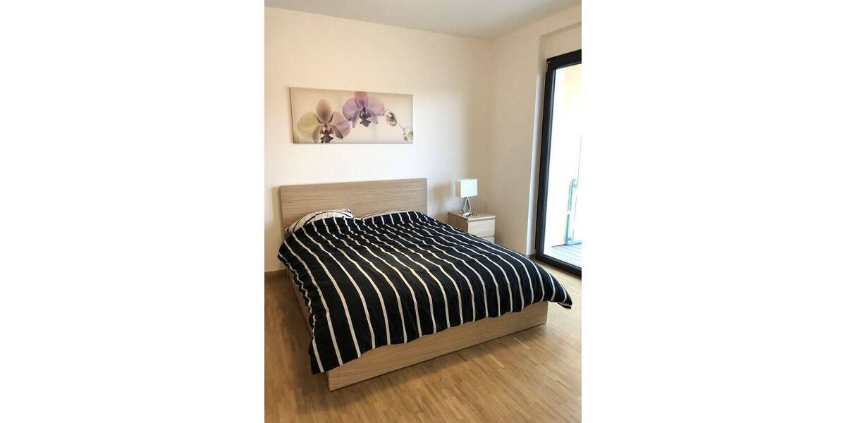 Etagenwohnung Bonn Zentrum - 2 Zimmer, 75 m&sup2;, 500&euro; | Angebot:25996196