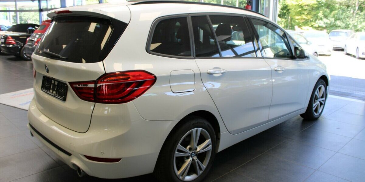 BMW 218 Gran Tourer Aut. Sport Line - Navi - LED - Kam 69.998 km 22.980 &euro; Euskirchen 53881