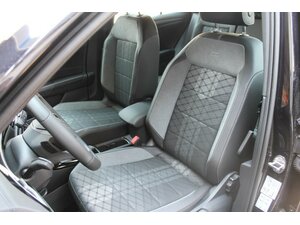 VW T-Roc 2,0 TDi 4-Motion R-Line Navi DSG SOFORT !!! 29.000 km 29.950 &euro; Bonn 53225