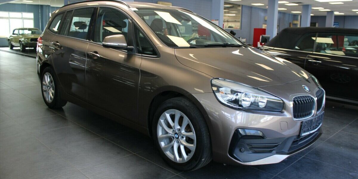 BMW 218 218i Gran Tourer Advantage - Navi - Kamera - 98.770 km 15.980 &euro; Euskirchen 53881