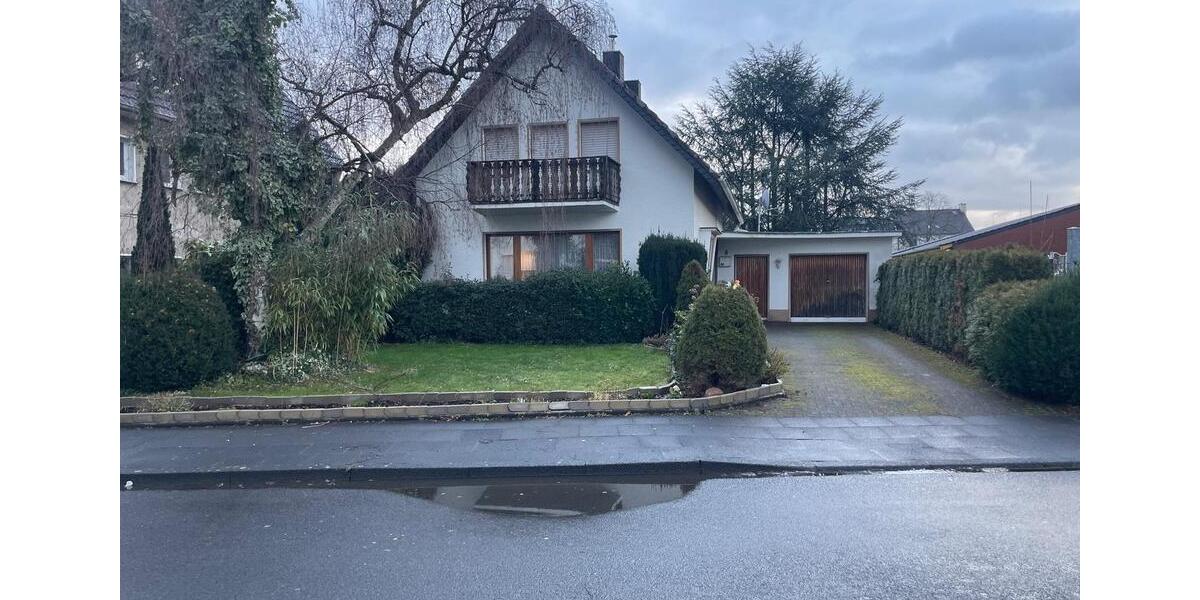 Einfamilienhaus Köln Rodenkirchen - 5 Zimmer, 130 m&sup2;, 2.000&euro; | Angebot:25899929