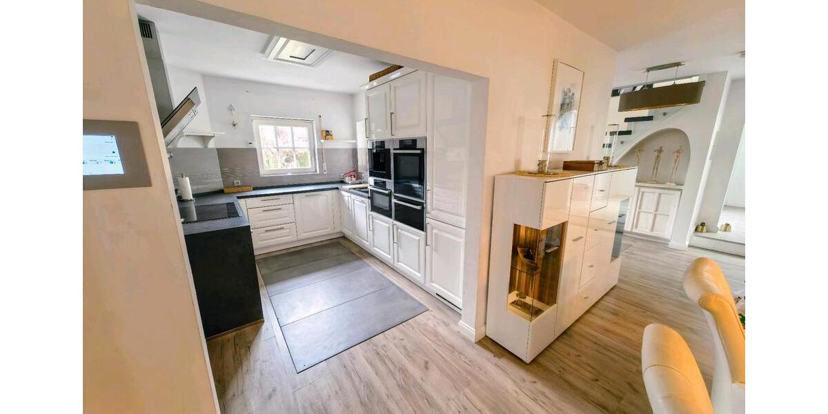 Einfamilienhaus Wachtberg - 9 Zimmer, 318 m&sup2;, 947.000&euro; | Angebot:25518918