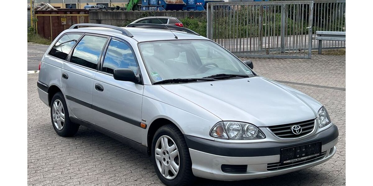 Toyota Avensis 104.820 km 2.450 &euro; Bornheim 53332