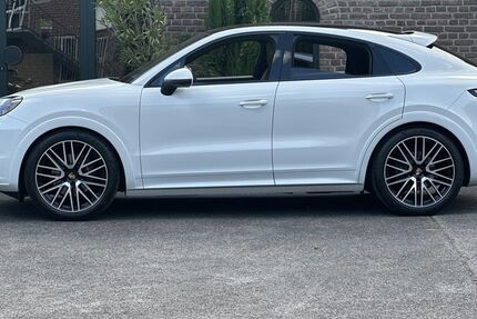 Porsche Cayenne 15.900 km 109.790 &euro; Frechen (bei Köln) 50226