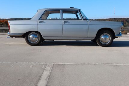Peugeot 404 25.148 km 13.900 &euro; Königswinter bei Bonn 53639