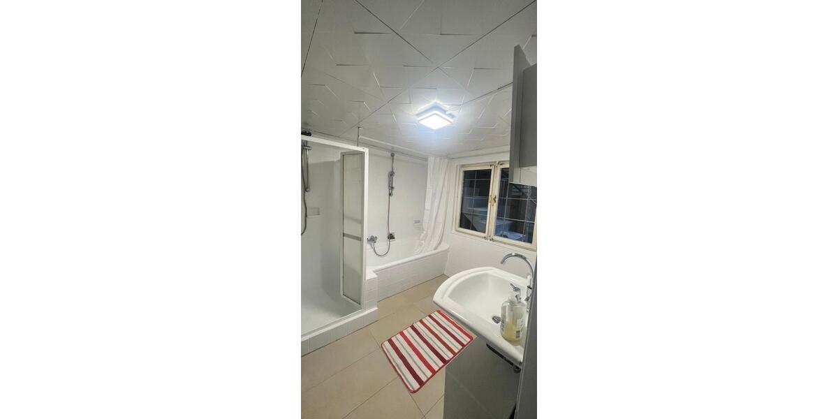 Erdgeschoßwohnung Niederkassel - 2 Zimmer, 1.580&euro; | Angebot:22322486