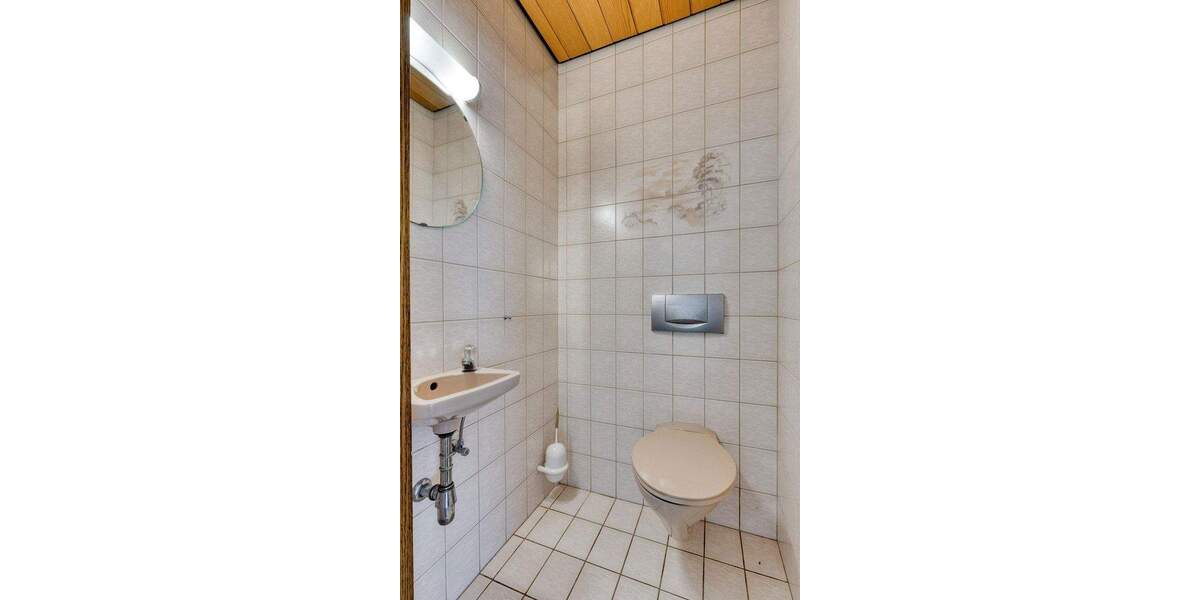 Einfamilienhaus Wachtberg Niederbachem Niederbachem - 6 Zimmer, 206 m&sup2;, 680.000&euro; | Angebot:25781559