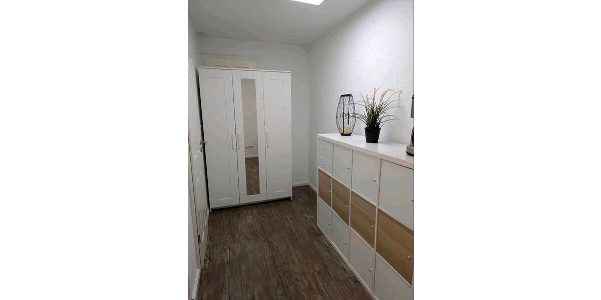 Etagenwohnung Königswinter - 2 Zimmer, 40 m&sup2;, 610&euro; | Angebot:26009202