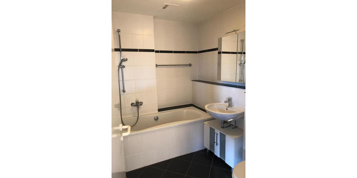 Dachgeschoßwohnung Bonn - 2 Zimmer, 77 m&sup2;, 399.000&euro; | Angebot:24629188