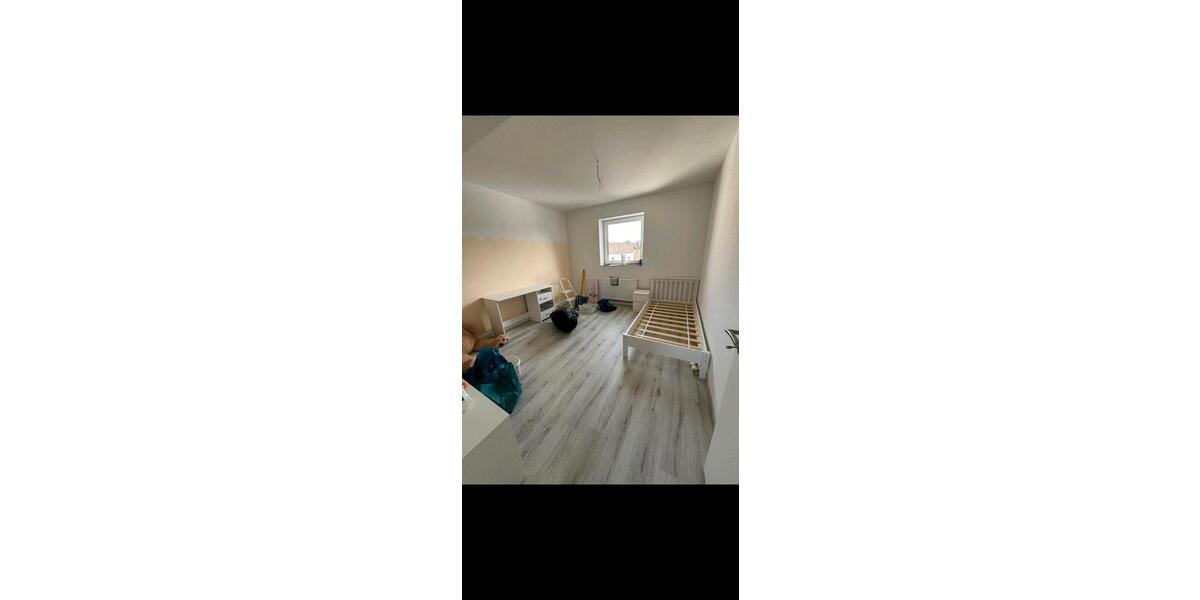 Dachgeschoßwohnung Düren - 3 Zimmer, 67 m&sup2;, 870&euro; | Angebot:25994261