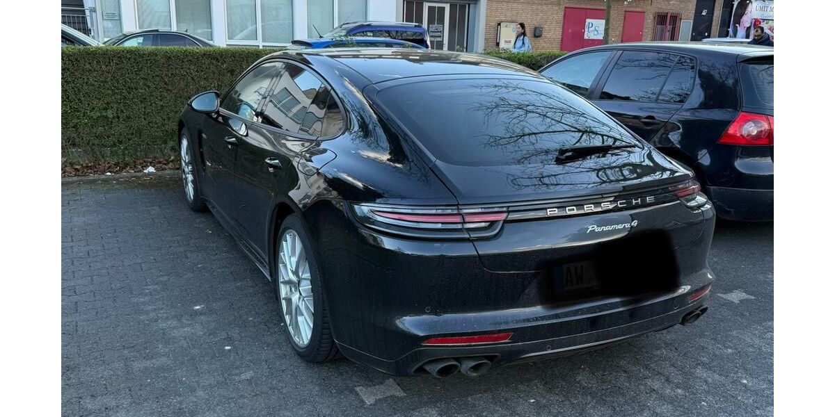 Porsche Panamera 140.000 km 49.900 &euro; Bonn 53123