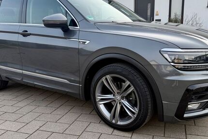 VW Tiguan 144.560 km 17.900 &euro; Wesseling 50389