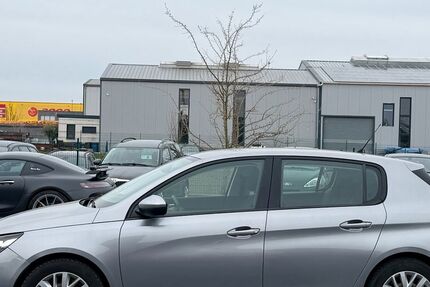 Peugeot 308 150.000 km 3.950 &euro; Düren 52351