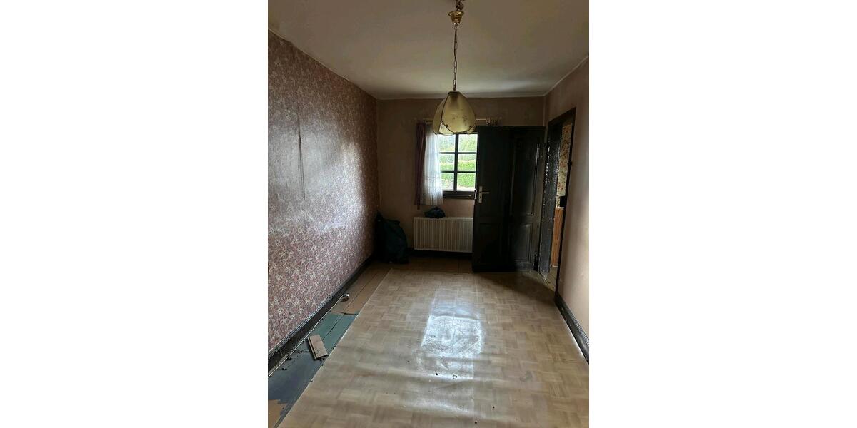 Einfamilienhaus Schuld - 5 Zimmer, 110 m&sup2;, 90.000&euro; | Angebot:25498011