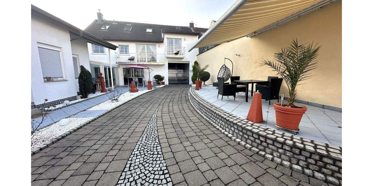 Einfamilienhaus Düren Birkesdorf - 7 Zimmer, 203 m&sup2;, 680.000&euro; | Angebot:25692151