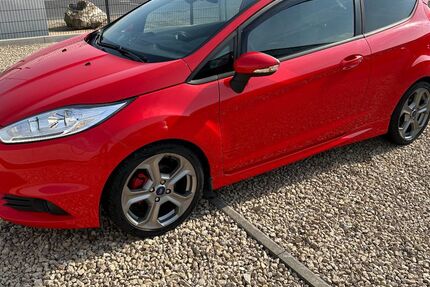 Ford Fiesta 40.000 km 12.500 &euro; Erftstadt 50374