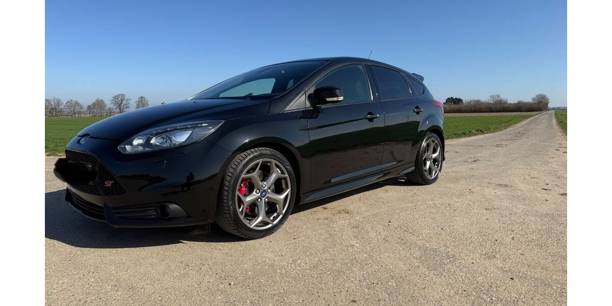 Ford Focus 138.000 km 8.800 &euro; Nörvenich 52388