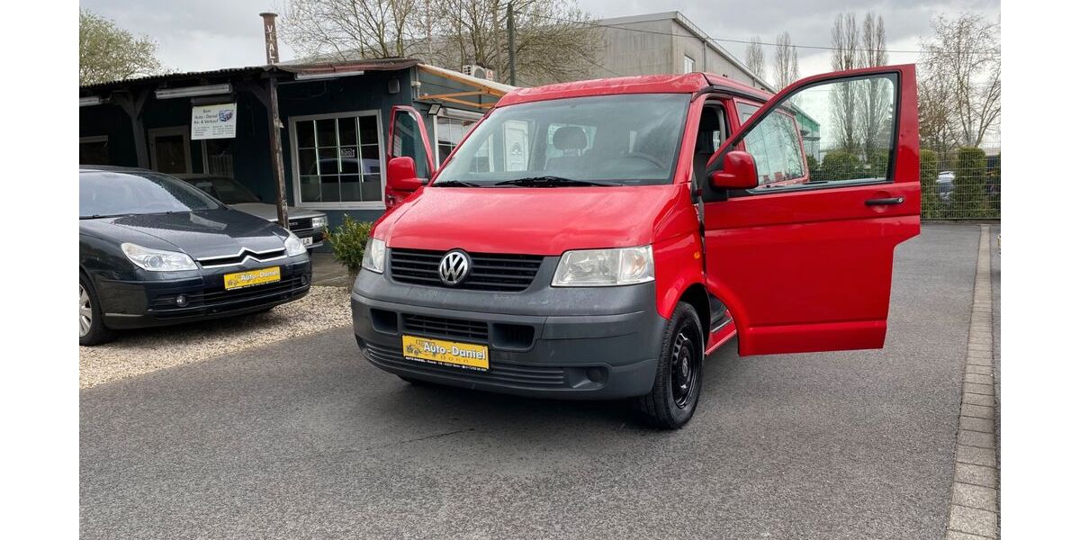 VW T5 Transporter 208.000 km 6.500 &euro; Bonn 53227