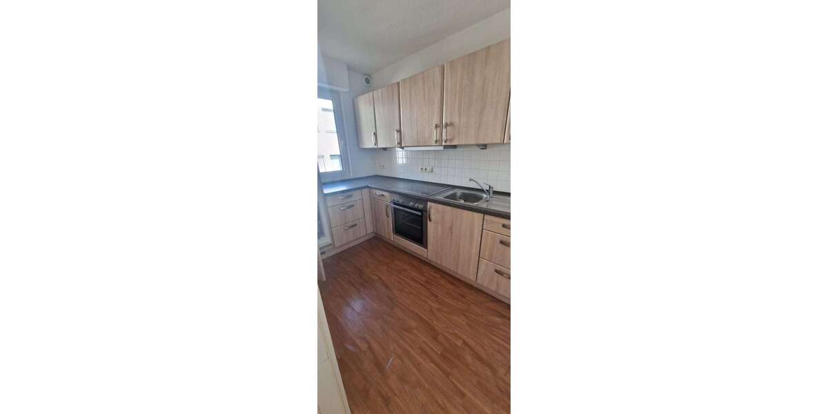 Etagenwohnung Bad Neuenahr - 3 Zimmer, 81 m&sup2;, 890&euro; | Angebot:25590877