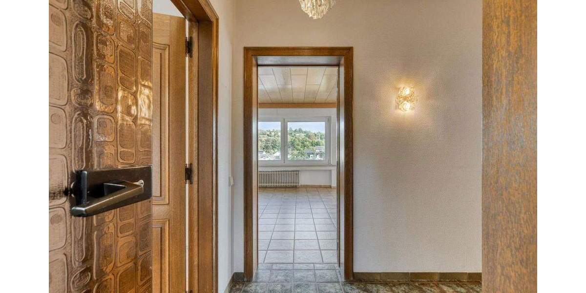 Einfamilienhaus Wachtberg Niederbachem Niederbachem - 6 Zimmer, 206 m&sup2;, 680.000&euro; | Angebot:25781559