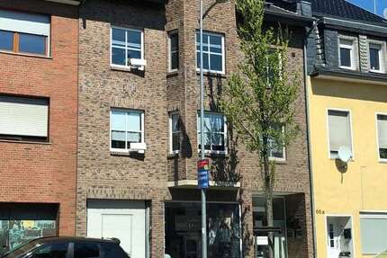 Wohnung Euskirchen - 2 Zimmer, 76 m&sup2;, 700&euro; | Angebot:27077607