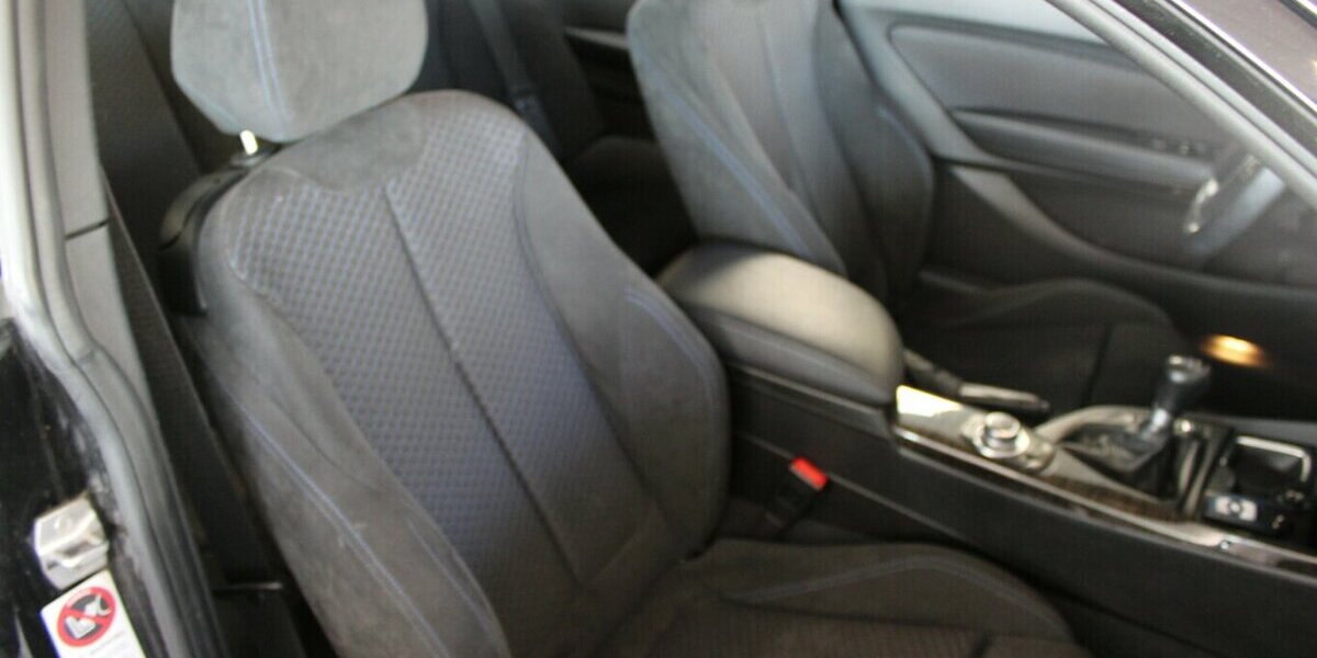 BMW 118 118i - M Sportpaket - Navi - SHZ - 139.847 km 10.780 &euro; Euskirchen 53881