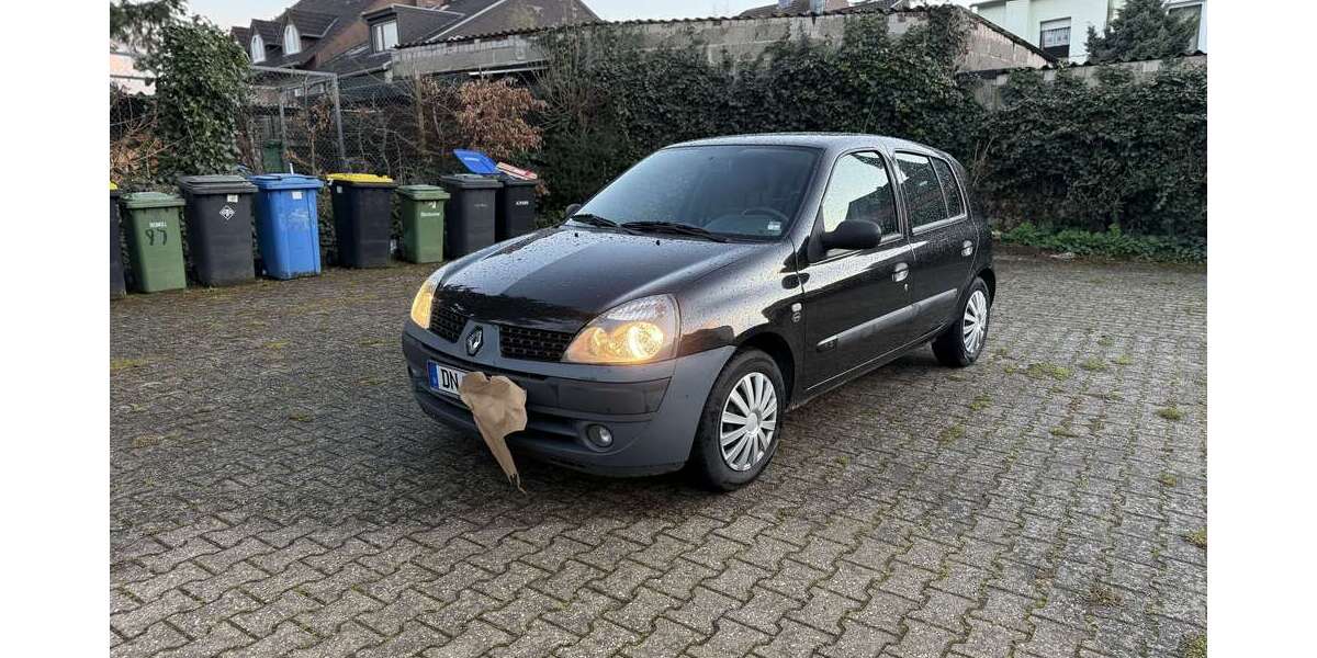 Renault Clio 131.364 km 1.890 &euro; düren 52355