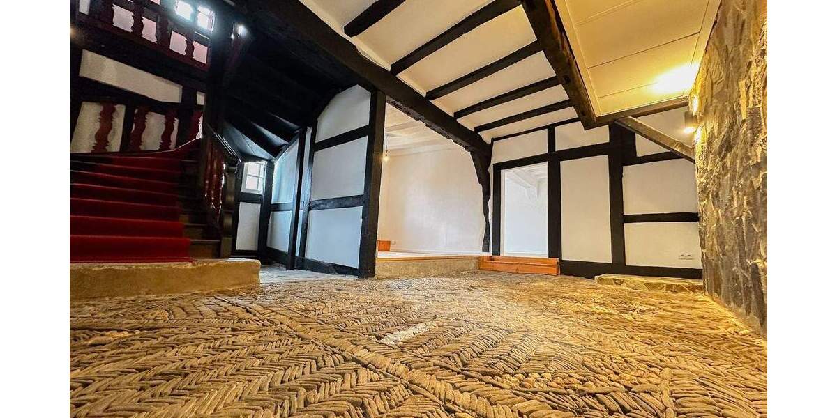 Einfamilienhaus Euskirchen Flamersheim - 7 Zimmer, 190 m&sup2;, 2.280&euro; | Angebot:25695611