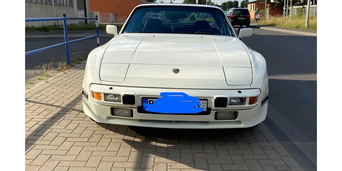 Porsche 944 142.000 km 18.500 &euro; Bonn 53123