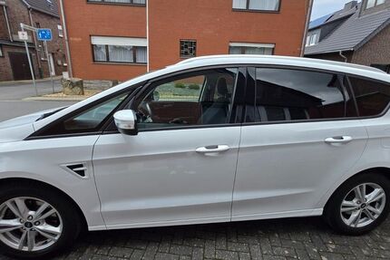 Ford S-Max 82.000 km 17.800 &euro; Erftstadt 50374