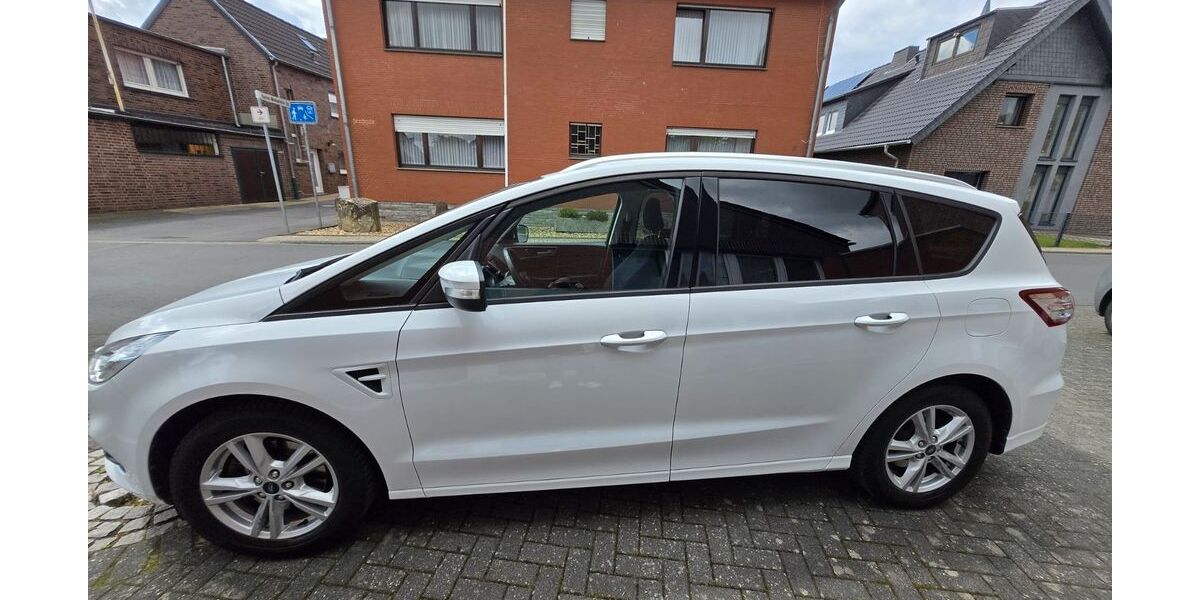 Ford S-Max 82.000 km 17.800 &euro; Erftstadt 50374