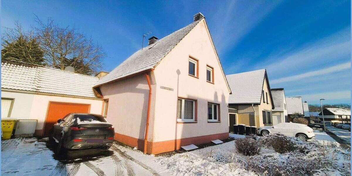 Einfamilienhaus Frechen Bachem - 7 Zimmer, 129 m&sup2;, 450.000&euro; | Angebot:25772495