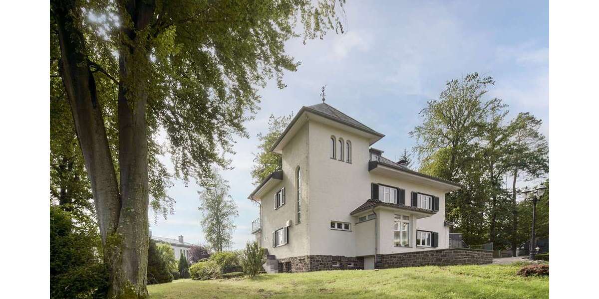 Einfamilienhaus Wachtberg - 9 Zimmer, 330 m&sup2;, 2.190.000&euro; | Angebot:23562088