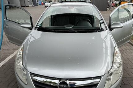 Opel Corsa 168.300 km 900 &euro; Bornheim 53332