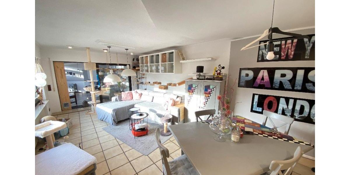 Etagenwohnung Erftstadt - 7 Zimmer, 171 m&sup2;, 2.281&euro; | Angebot:26003682