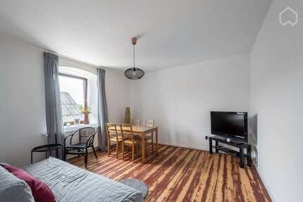 Zimmer Blankenheim - 2 Zimmer, 890&euro; | Angebot:24986311