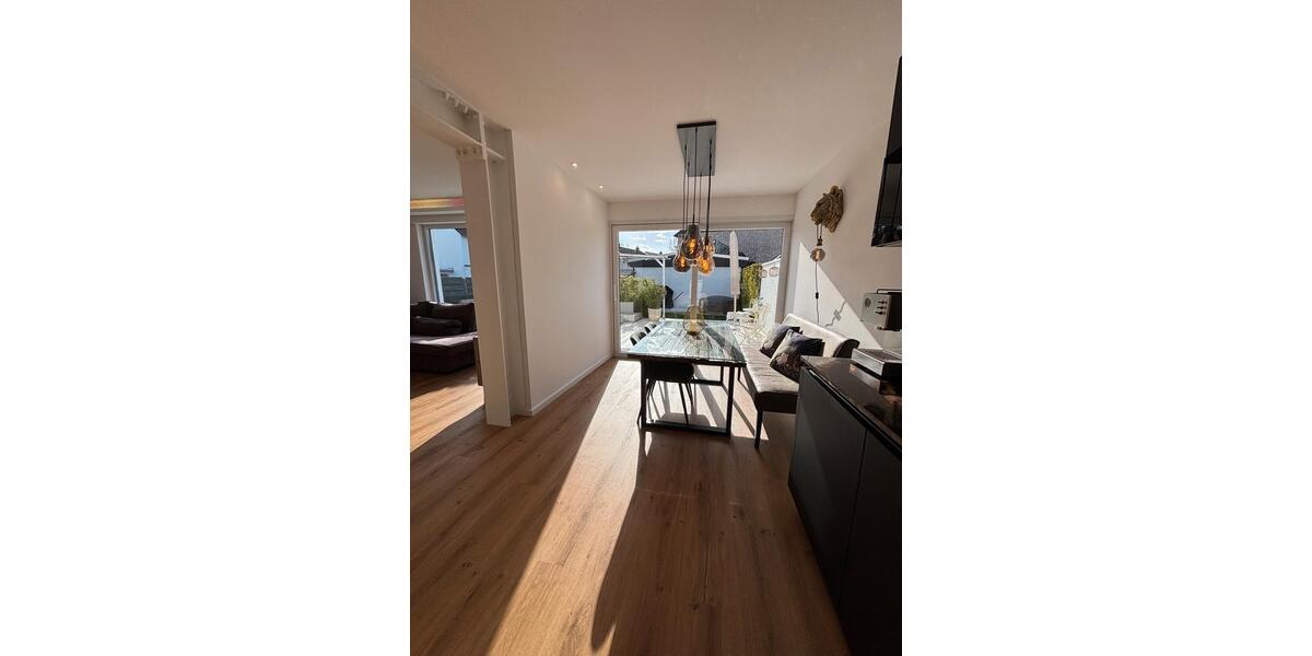 Einfamilienhaus Bonn Beuel-Mitte - 3.5 Zimmer, 130 m&sup2;, 2.500&euro; | Angebot:26397463