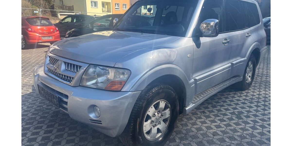 Mitsubishi Pajero 318.000 km 5.790 &euro; Altenahr 53505