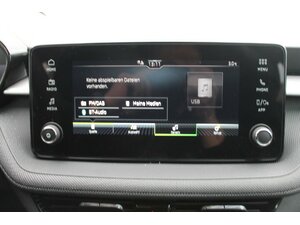 Skoda Fabia TSi 115 Alu PDC LED Kamera SOFORT 9 km 20.595 &euro; Bonn 53225