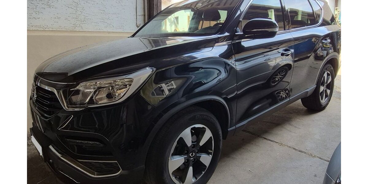 SsangYong REXTON 105.000 km 12.950 &euro; Wachtberg 53343