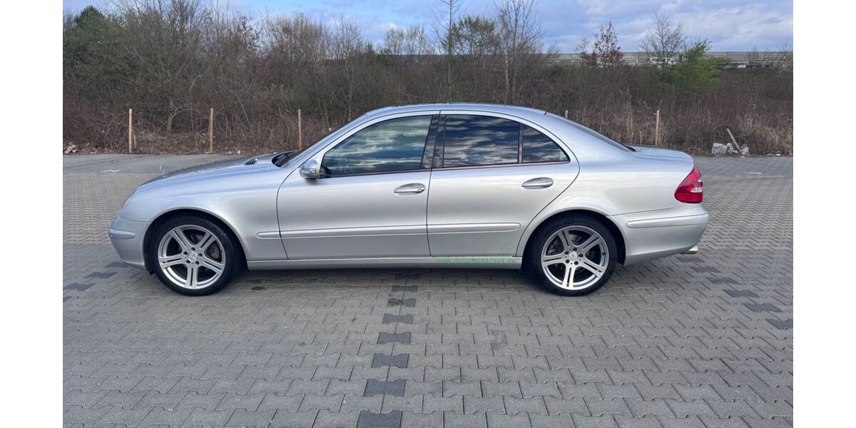 Mercedes-Benz E 240 150.000 km 4.700 &euro; Niederkassel 53859