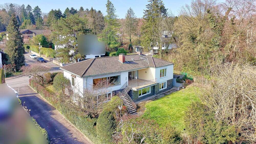 Einfamilienhaus Bonn Bad Godesberg - 6 Zimmer, 270 m&sup2;, 1.075.000&euro; | Angebot:25836133
