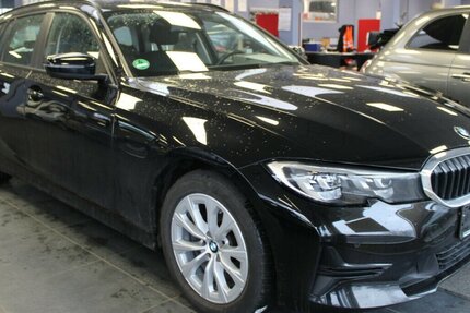 BMW 318 318d Touring Aut. Advantage 97.827 km 22.980 &euro; Euskirchen 53881