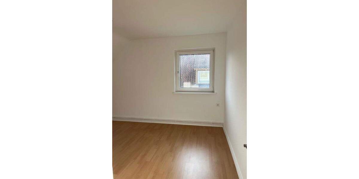 Etagenwohnung Hameln Nordstadt - 3 Zimmer, 81 m&sup2;, 735&euro; | Angebot:25752905